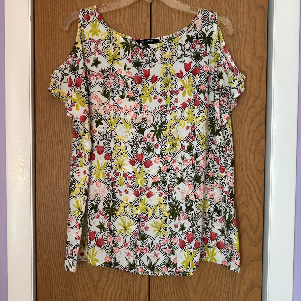 NWOT Nine West Colorful Cold Shoulder Lightweight Floral Blouse Size - Picture 2 of 6